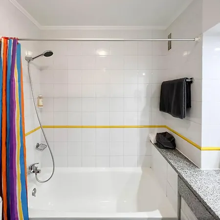 Rocha Varandas Orquidea * Портиман